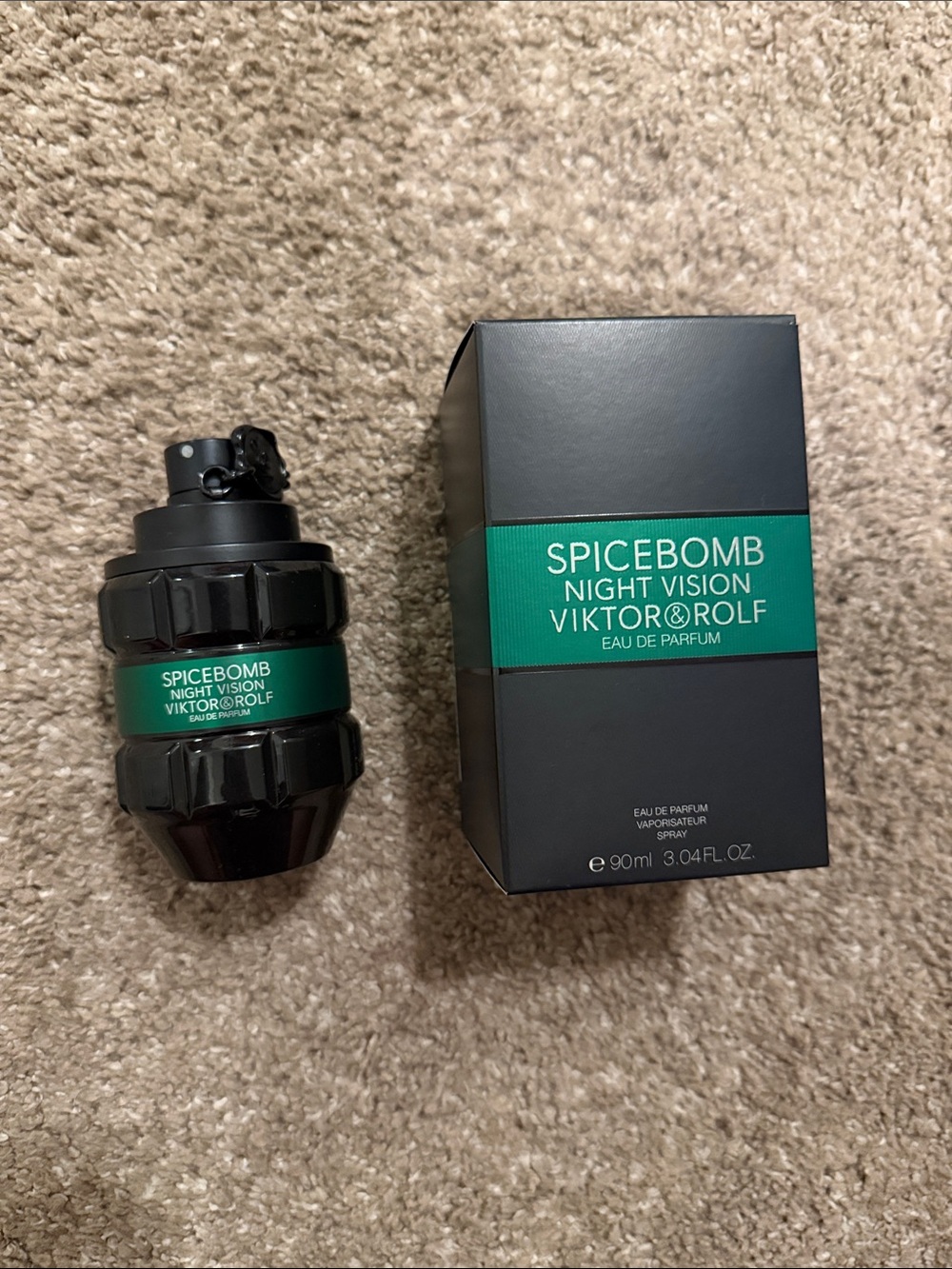 Viktor & Rolf Spicebomb Night Vision - Black & Green Bottle with Box